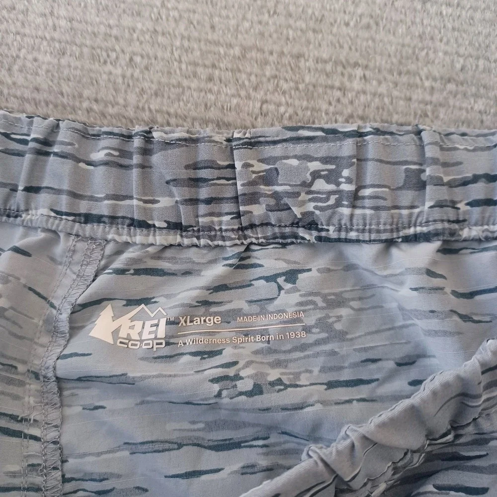 REI Trailmade Amphib Shorts‎ Mens XL Gray Belted Ripstop Hiking Swim UPF 50